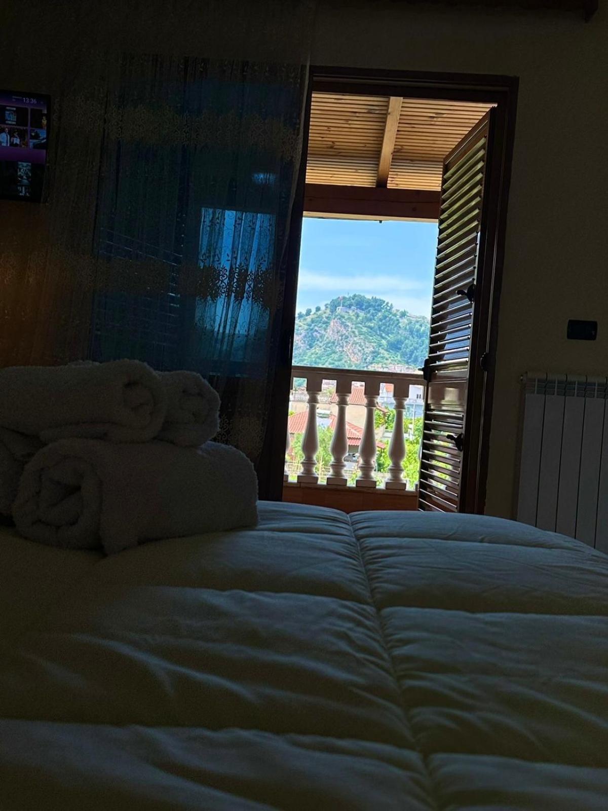 Guest House Pulake Берат Экстерьер фото